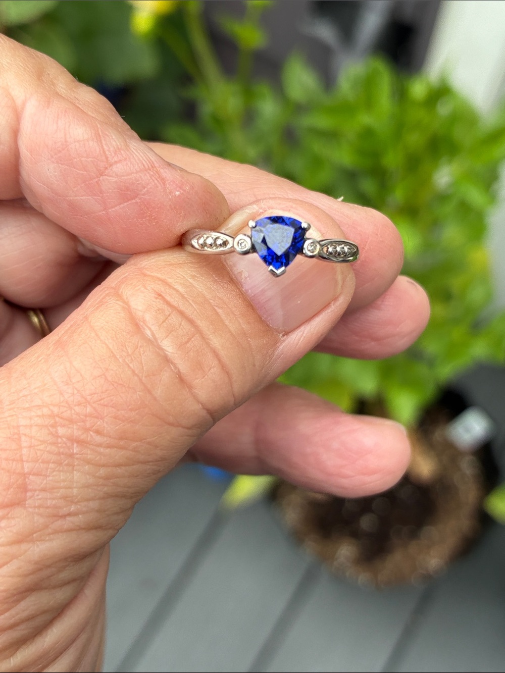 Blue Heart-Cut Solitaire Ring in 10K White Gold. 1.86 Grams